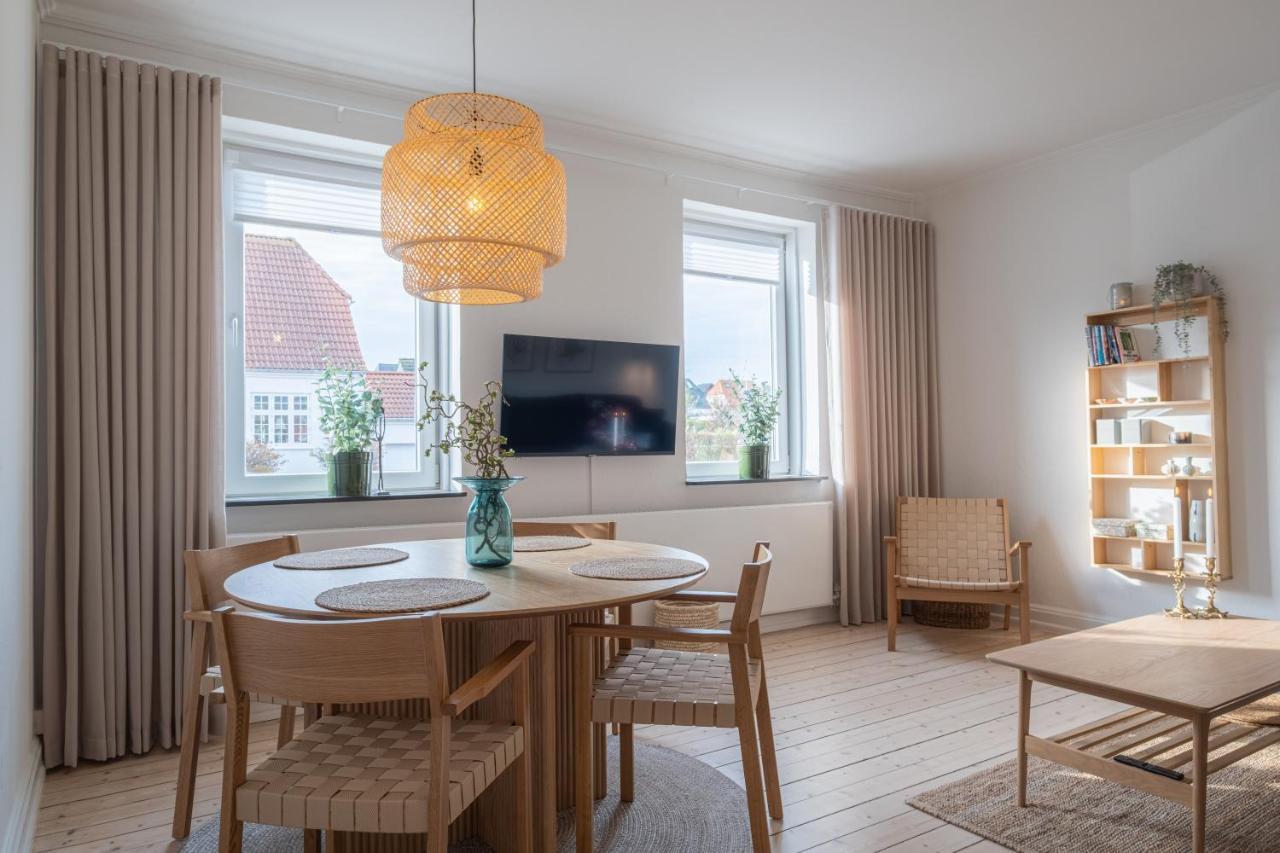 Newly Renovated 1-Bed Apartment In Aalborg Bagian luar foto